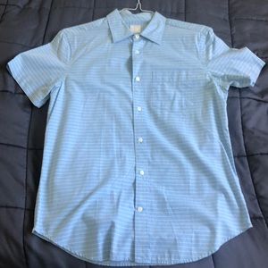 Gap Short Sleeve Button Up